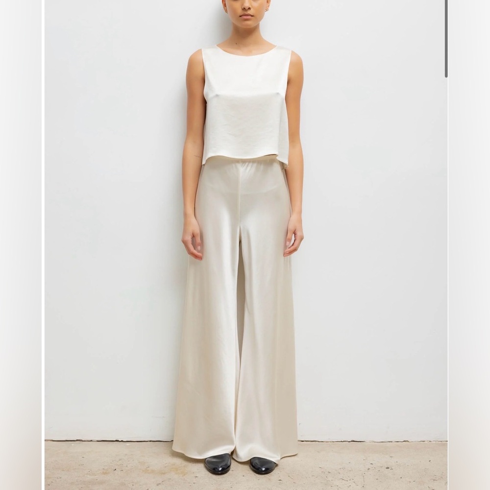 LESET Barb bias cut Cream Wide Leg pants with tags. Med